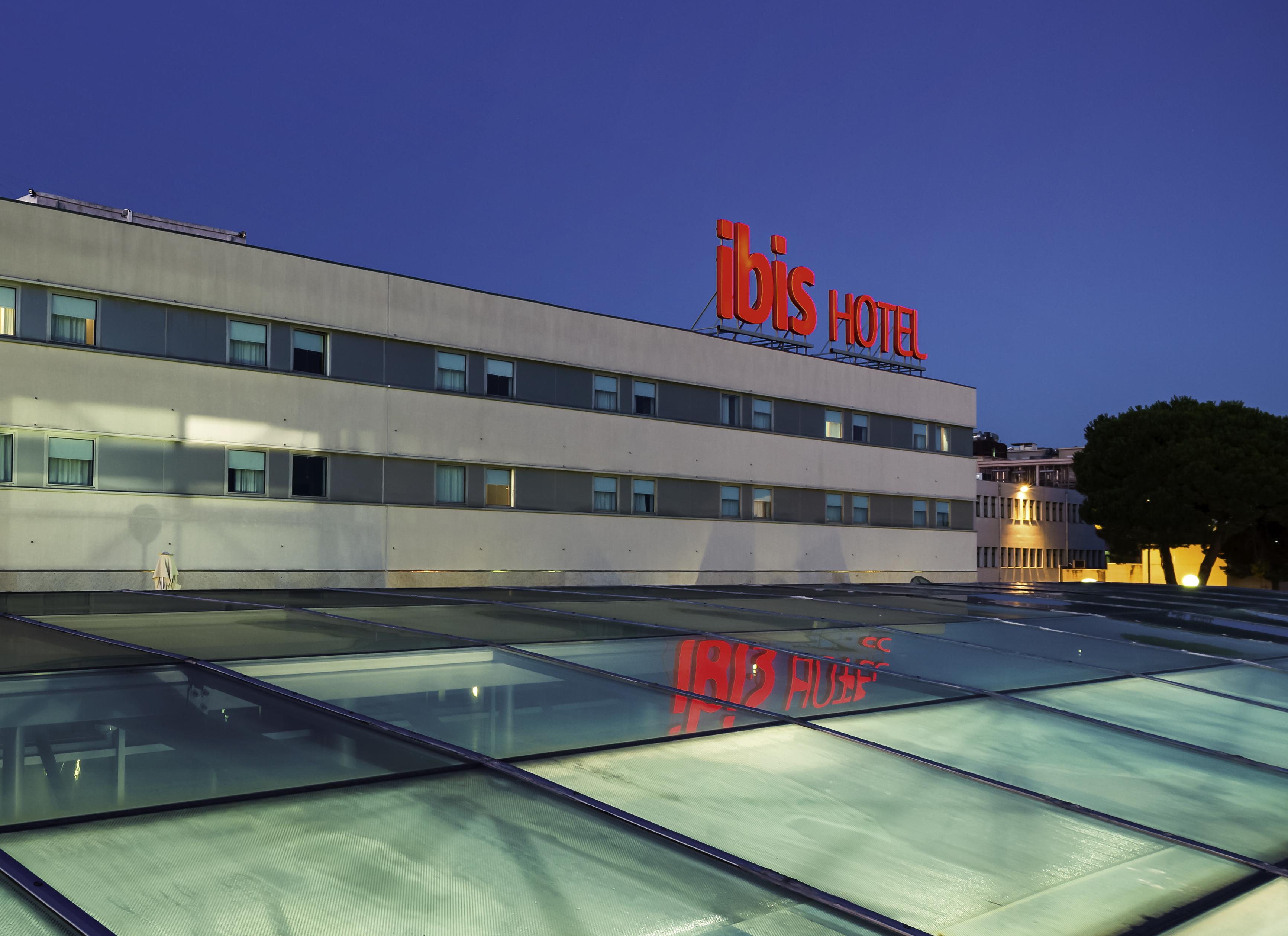 Hotel Ibis Porto Sao Joao Dış mekan fotoğraf